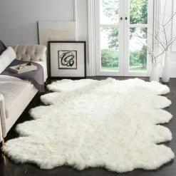 Flash Sale 🌟 Safavieh Sheepskin Collection SHS211 Rug, White, 6' X 9' 🛒